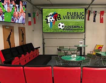 Public Viewing im Fussballpark!